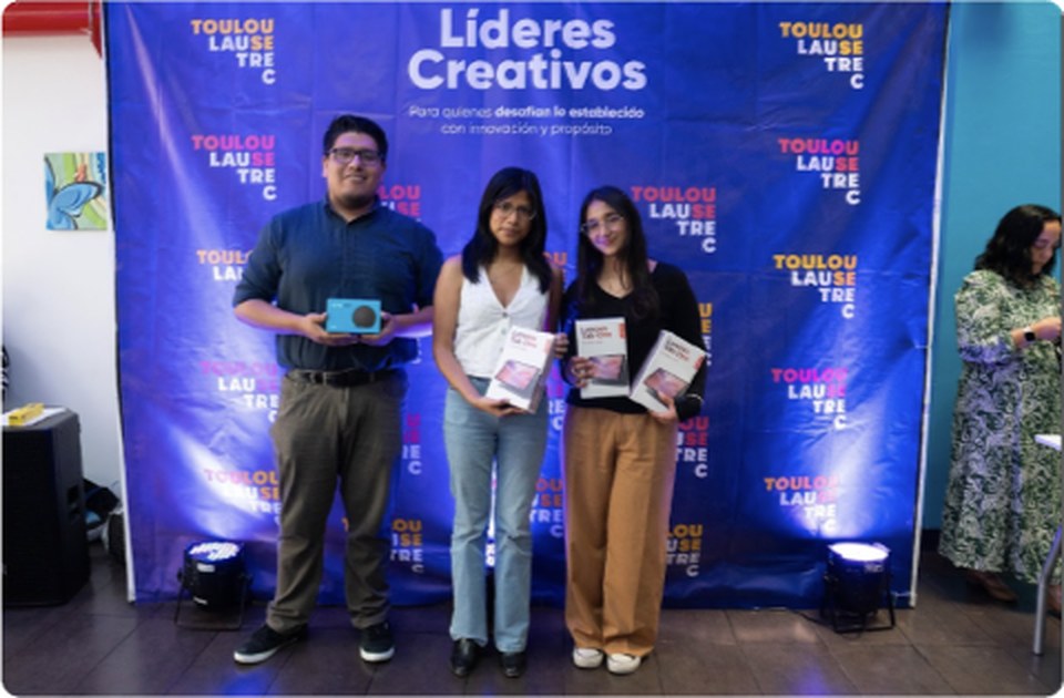 Equipo ganador de Líderes Creativos